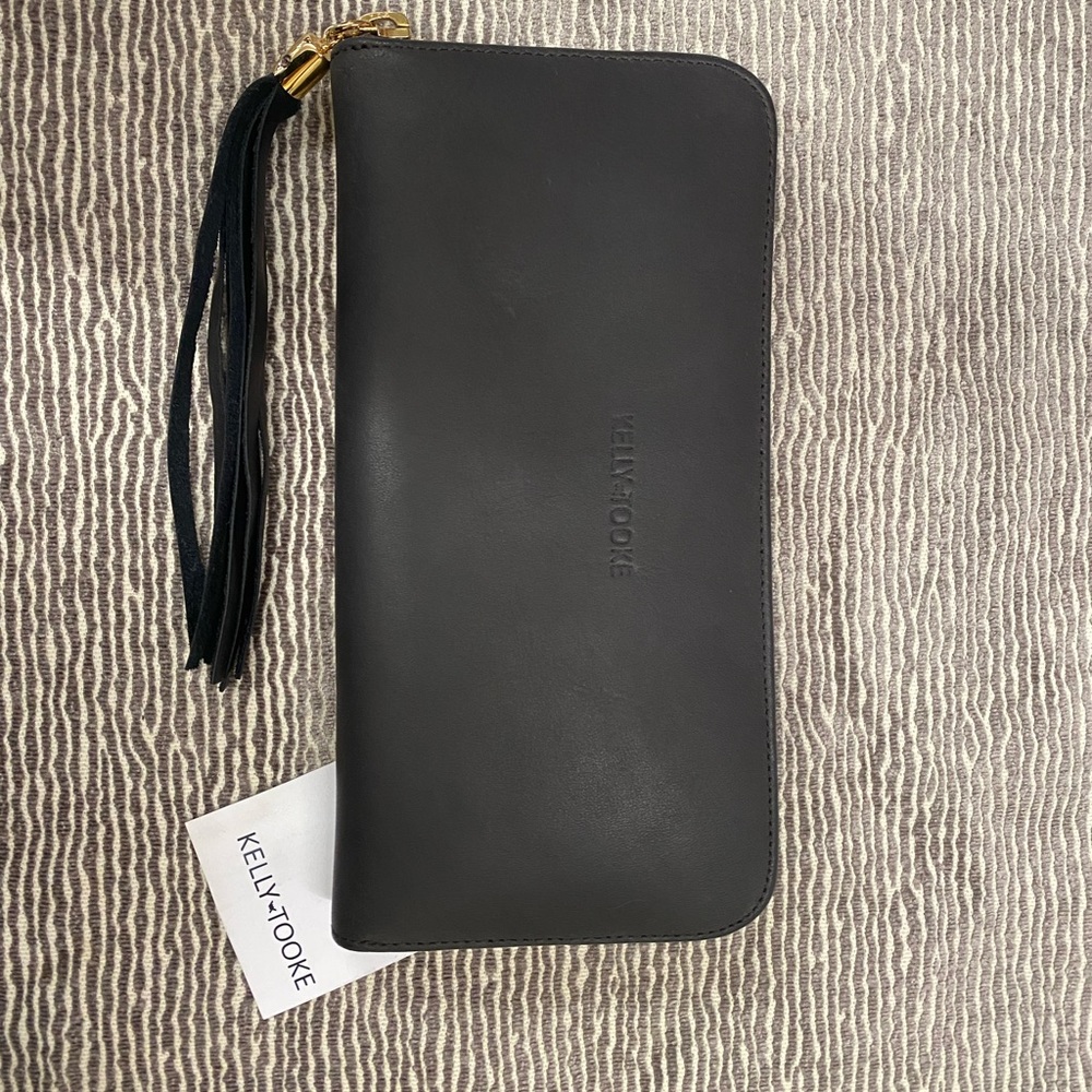 Kelly Tooke Large Zip Around Wallet Black/ Chocolate